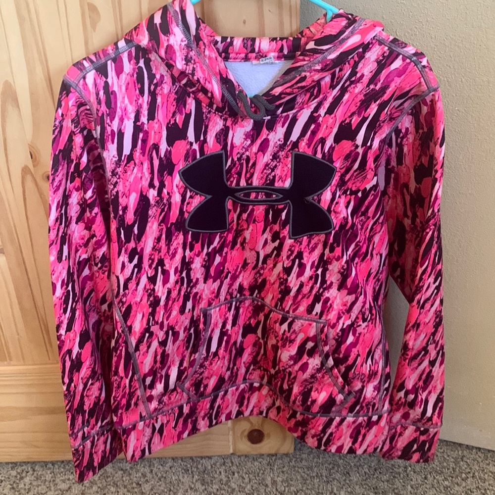 Under armour hoodie, size small, no rips, stains or tears.